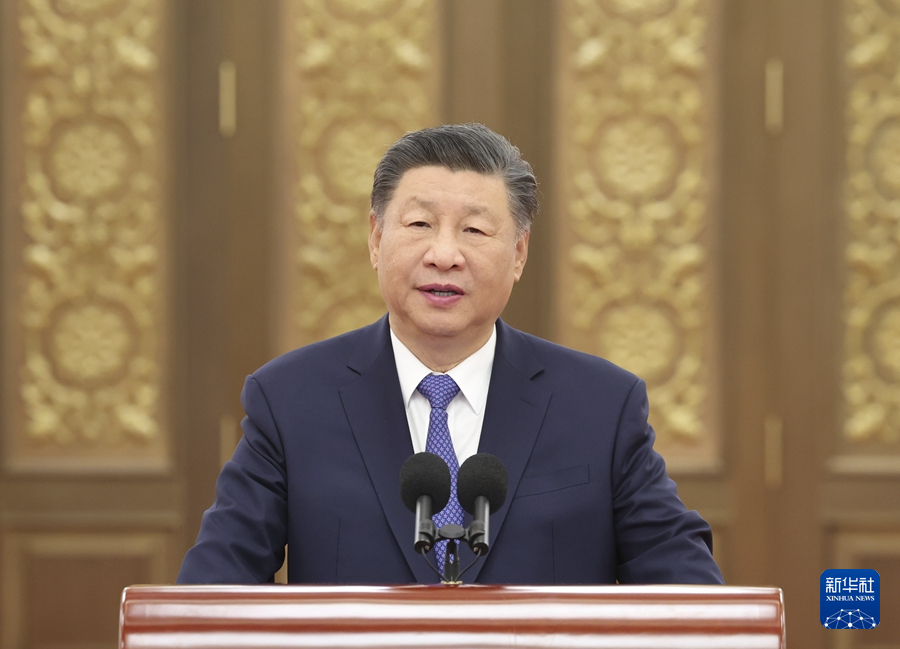习近平在接见探月工程嫦娥六号任务参研参试