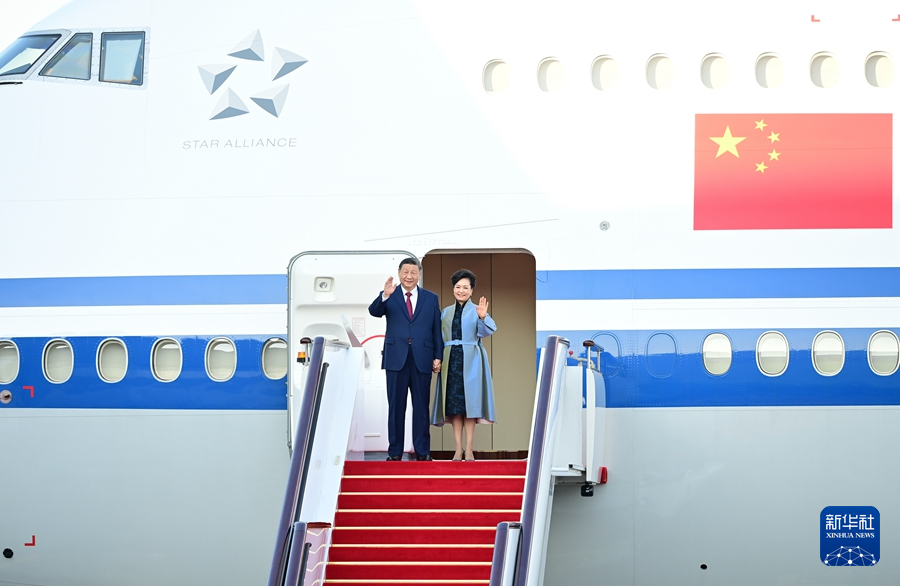习近平抵达澳门 将出席庆祝澳门回归祖国2